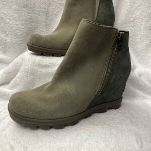 Sorel olive Suede Ankle wedge boot